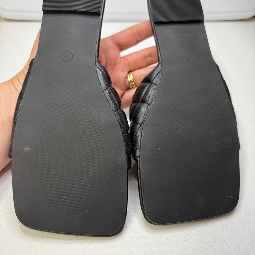 Liliana Black Quilted Puffy Square Toe Flat Slide Sandals Womens 7.5 modern - Picture 5 of 7